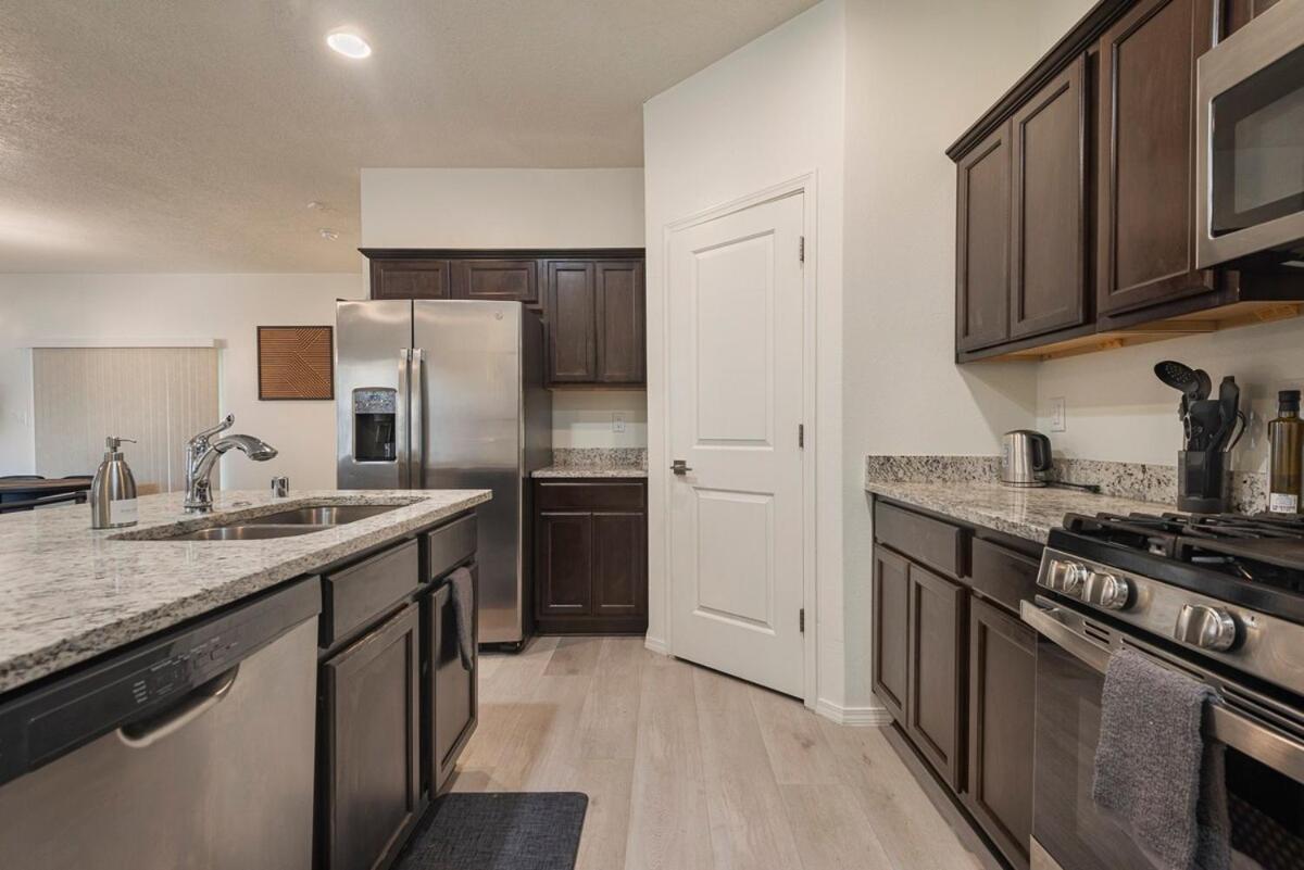 Modern Home 3Br Next To Airport & Netflix Albuquerque Kültér fotó